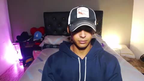 Snapshot of lewis_ly chatting on July 2026 07:02:02 PM i am lewis ly EDUARDO MEMDOZA15 online show from July 2026 07:02:02 PM