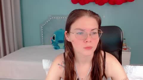 Snapshot of lexalove_doll chatting on October 2025 04:09:02 AM Lexas Room online show from October 2025 04:09:02 AM