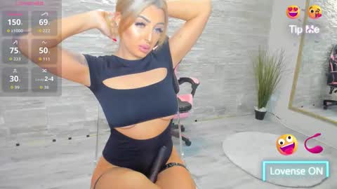 Lexi online show from October 2025 05:39:02 AM