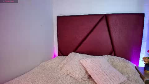 Lexi Howard  online show from July 2026 06:30:01 AM