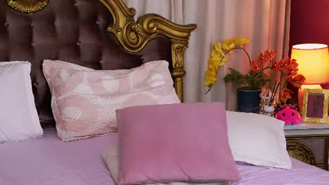 Luna online show from July 2026 08:18:02 PM