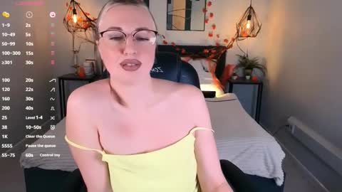 Lexy - Follow me online show from November 2025 06:56:01 AM