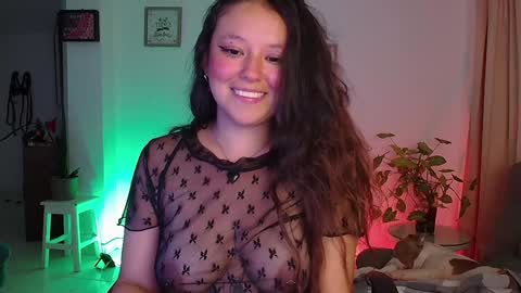 Lexie Thompson   8pm  0000am -5 online show from December 2024 08:33:02 AM