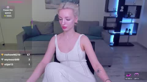 Snapshot of lexieblonde chatting on March 2026 06:42:01 AM lexieblonde online show from March 2026 06:42:01 AM