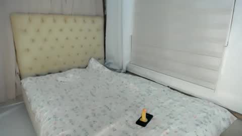 lexiefucker online show from March 2026 12:02:01 AM