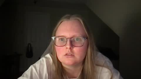 Snapshot of lexielilacs chatting on February 2025 10:53:02 PM lexie online show from February 2025 10:53:02 PM