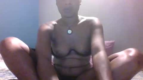 Snapshot of lexieroyal690 chatting on February 2025 02:28:02 AM lexieroyal690 online show from February 2025 02:28:02 AM