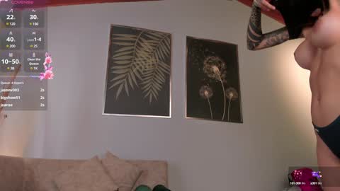 Snapshot of lexiewayne chatting on December 2024 06:41:02 PM Lexie online show from December 2024 06:41:02 PM