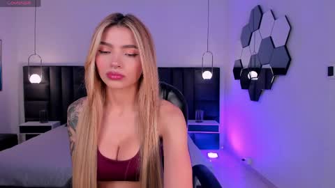 Lexie  online show from May 2026 07:55:02 PM