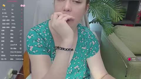 Snapshot of lexiflower1 chatting on November 2025 04:29:01 PM Lexi online show from November 2025 04:29:01 PM