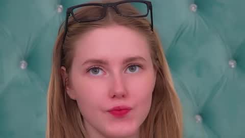 Snapshot of lexireadway chatting on June 2026 09:37:02 AM Lexi online show from June 2026 09:37:02 AM