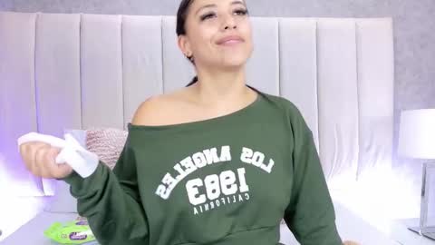 lexxi_gb online show from October 2025 04:02:01 AM