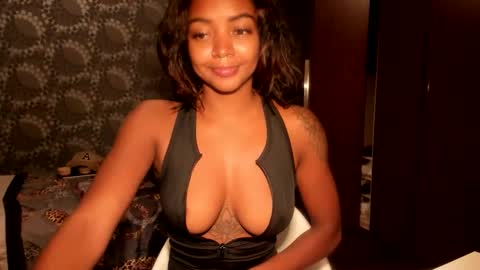 Snapshot of lexy_squirt_queen chatting on September 2025 01:28:01 AM LEXY - Independent account online show from September 2025 01:28:01 AM