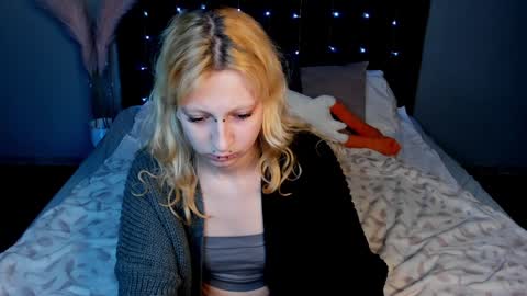 Snapshot of lexy_woorhez chatting on February 2025 01:59:02 PM Lexy online show from February 2025 01:59:02 PM