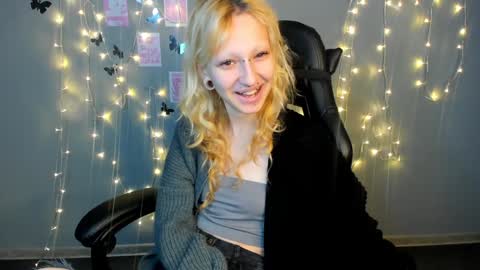 Snapshot of lexy_woorhez chatting on February 2025 10:41:01 AM Lexy online show from February 2025 10:41:01 AM