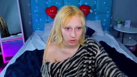 Snapshot of lexy_woorhez chatting on February 2025 01:32:01 PM Lexy online show from February 2025 01:32:01 PM