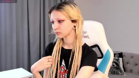 Snapshot of lexy_woorhez chatting on October 2025 11:35:01 AM Lexy online show from October 2025 11:35:01 AM