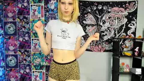 Snapshot of lexy_woorhez chatting on November 2025 12:29:02 PM Lexy online show from November 2025 12:29:02 PM