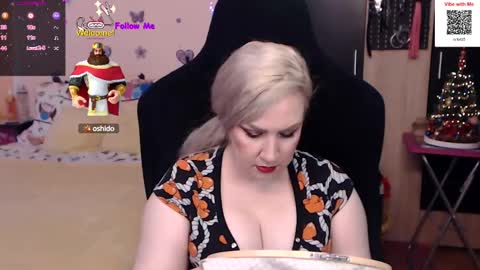 Snapshot of lexygold chatting on December 2024 05:14:01 PM Lexy online show from December 2024 05:14:01 PM