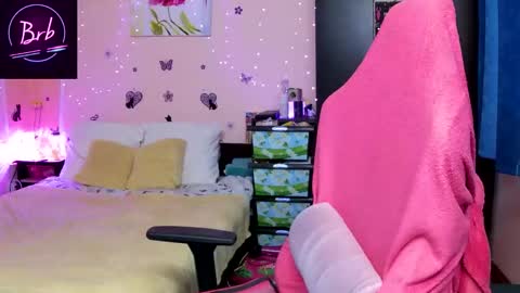 Snapshot of lexygold chatting on November 2025 05:37:02 PM Lexy online show from November 2025 05:37:02 PM