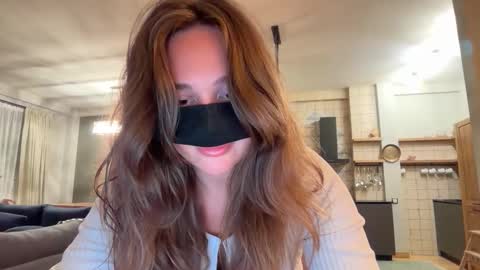 Snapshot of leyla_on_sport chatting on September 2025 07:47:01 PM Leyla online show from September 2025 07:47:01 PM