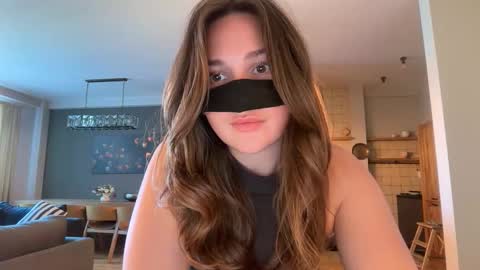 Snapshot of leyla_on_sport chatting on September 2025 10:06:01 AM Leyla online show from September 2025 10:06:01 AM