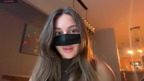 Snapshot of leyla_on_sport chatting on September 2025 02:11:02 PM Leyla online show from September 2025 02:11:02 PM