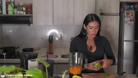 Snapshot of leyla_steel chatting on May 2026 01:22:02 AM INSTA leylasteel model online show from May 2026 01:22:02 AM