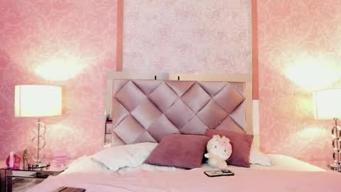 Snapshot of lezy_ chatting on October 2025 07:37:01 PM LEZY online show from October 2025 07:37:01 PM