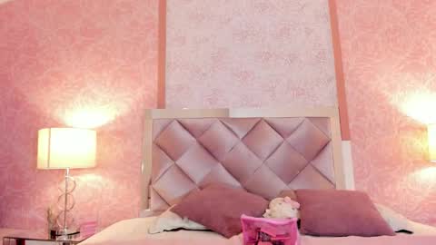 Snapshot of lezy_ chatting on November 2025 08:08:02 PM LEZY online show from November 2025 08:08:02 PM