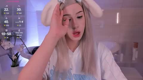 Snapshot of lezy_liza chatting on October 2025 02:13:01 AM Lisa online show from October 2025 02:13:01 AM