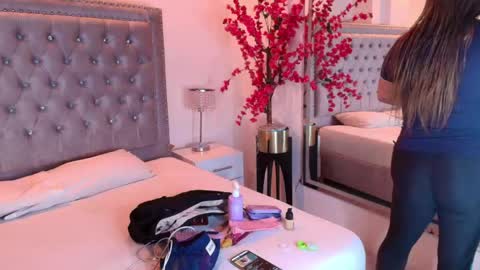 Lia  online show from April 2026 03:34:02 AM