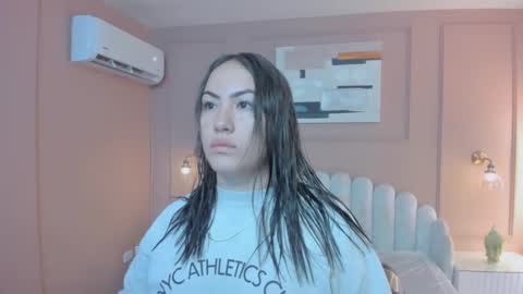 Snapshot of lia_ass chatting on February 2025 10:13:02 AM Liss 3 online show from February 2025 10:13:02 AM