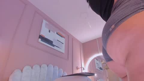 Snapshot of lia_ass chatting on February 2025 07:27:02 PM Liss 3 online show from February 2025 07:27:02 PM