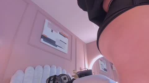 Snapshot of lia_ass chatting on March 2025 04:20:01 PM Liss 3 online show from March 2025 04:20:01 PM