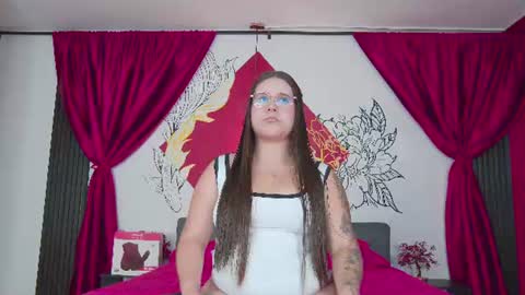 Lia Avalon online show from June 2026 11:41:01 AM
