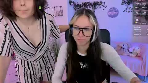 Snapshot of lia_dream_ chatting on July 2026 08:51:01 AM lia_dream_ online show from July 2026 08:51:01 AM