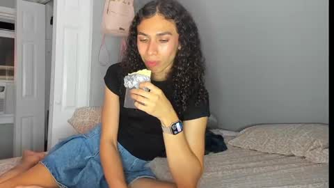 Snapshot of lia_hdz chatting on September 2025 02:22:02 AM Kabroncita online show from September 2025 02:22:02 AM