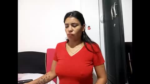 Lia online show from December 2025 02:32:02 PM