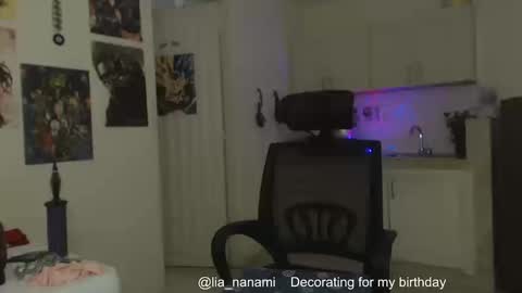 Snapshot of lia_nanami chatting on October 2025 10:53:02 PM Lia online show from October 2025 10:53:02 PM