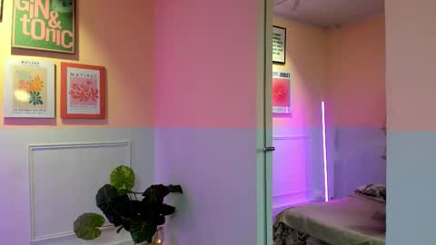 Lia Roise  online show from December 2025 11:36:02 AM