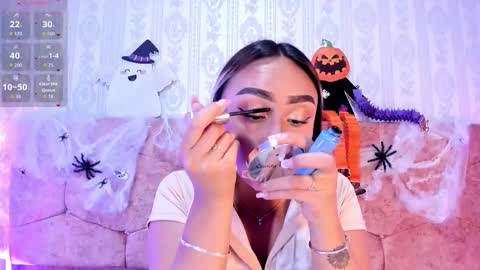 Snapshot of liaa_18 chatting on October 2025 03:30:01 AM Liaa online show from October 2025 03:30:01 AM