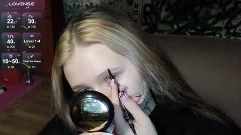 Snapshot of liaaa_li chatting on November 2025 04:12:02 AM liaaa_li online show from November 2025 04:12:02 AM