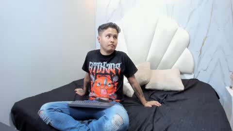 liaandjefferson online show from December 2024 03:57:01 PM