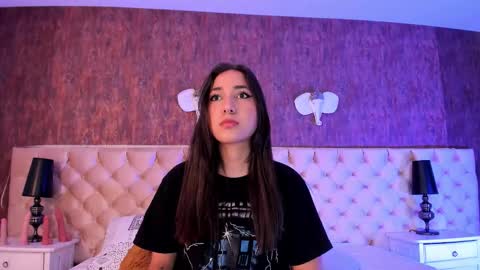 liaa turner  online show from September 2025 09:16:02 PM