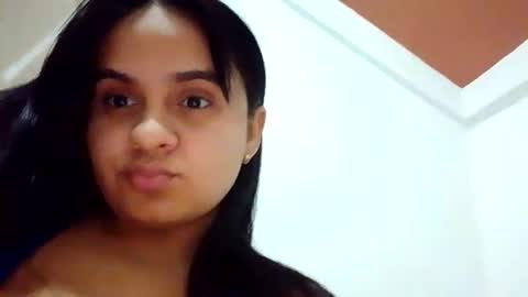 Lia Cloud online show from March 2026 07:03:02 PM