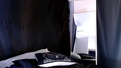 Snapshot of liadivina chatting on February 2025 08:53:02 AM Lia Divina online show from February 2025 08:53:02 AM