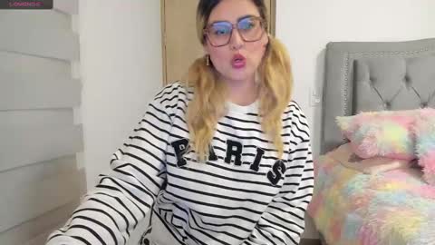 Lia  online show from January 2025 02:27:02 AM