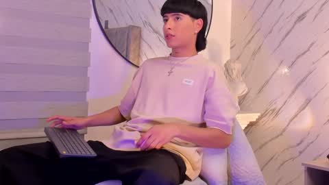 Liam online show from January 2025 04:56:01 AM