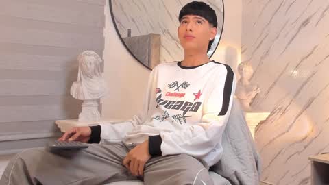 Liam online show from February 2025 02:25:02 AM